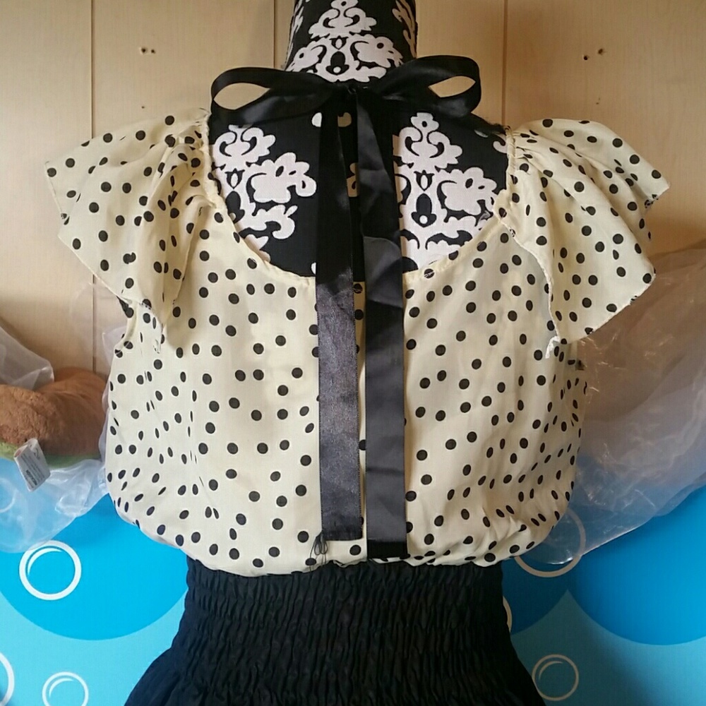 Cream and black Polka-dot satin dress - Picture 5 of 7